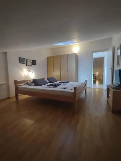 Apartman East Side Sea View Liznjan Apartment