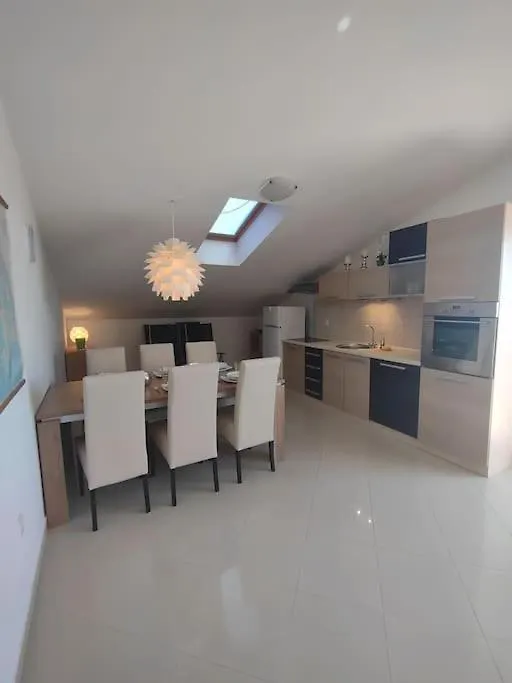 Apartman East Side Sea View Liznjan 0*,  Croatia